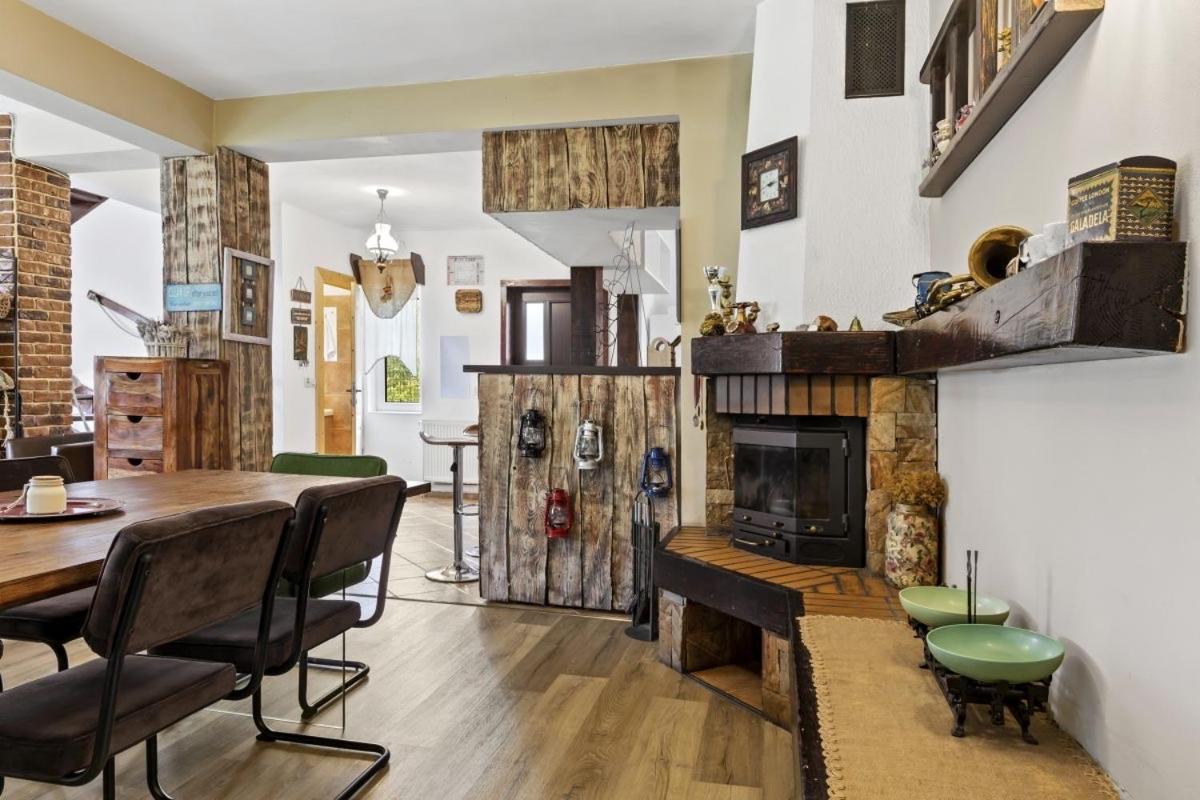 Casa Georgea Villa Sacele Ngoại thất bức ảnh