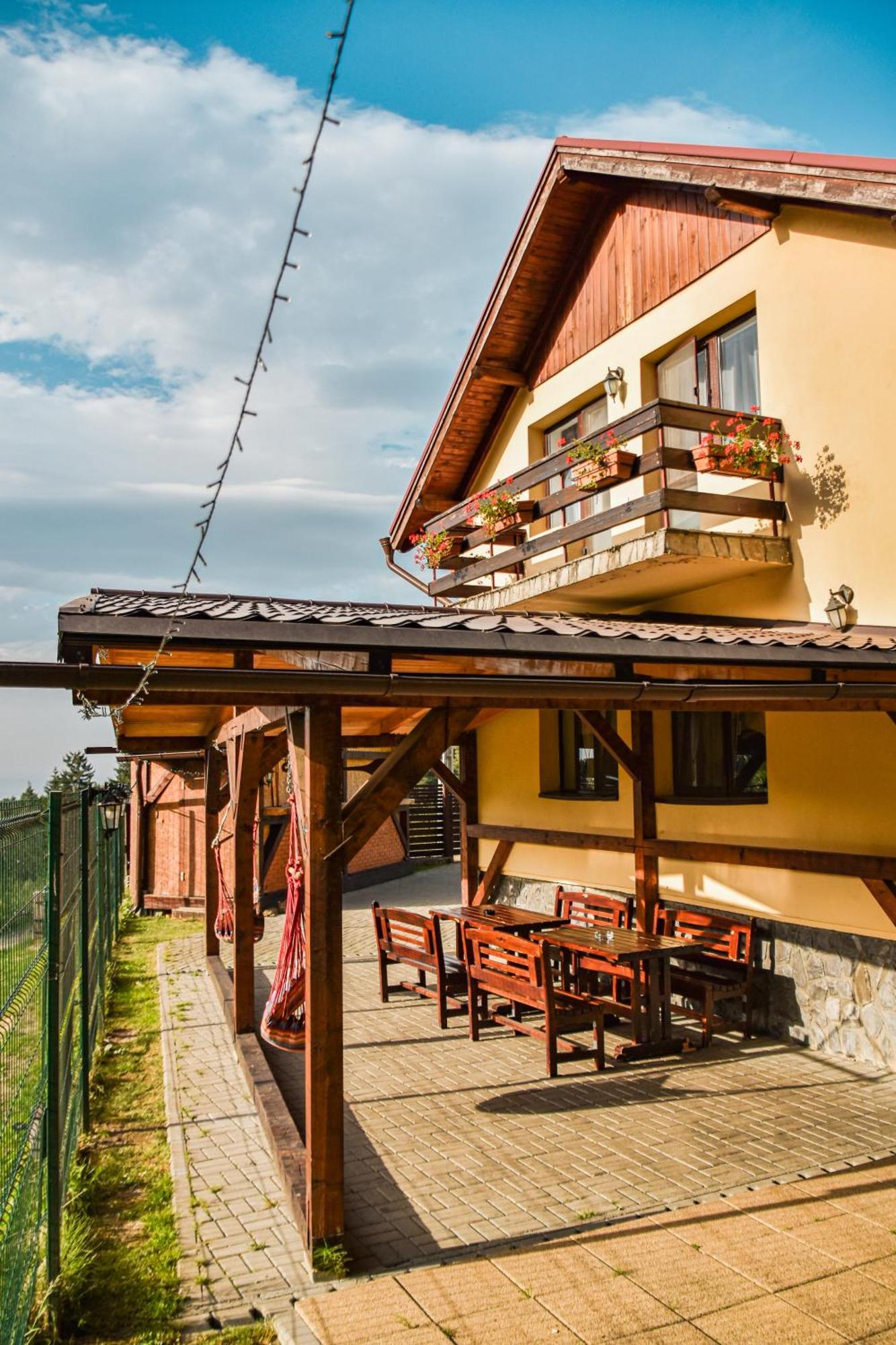 Casa Georgea Villa Sacele Ngoại thất bức ảnh