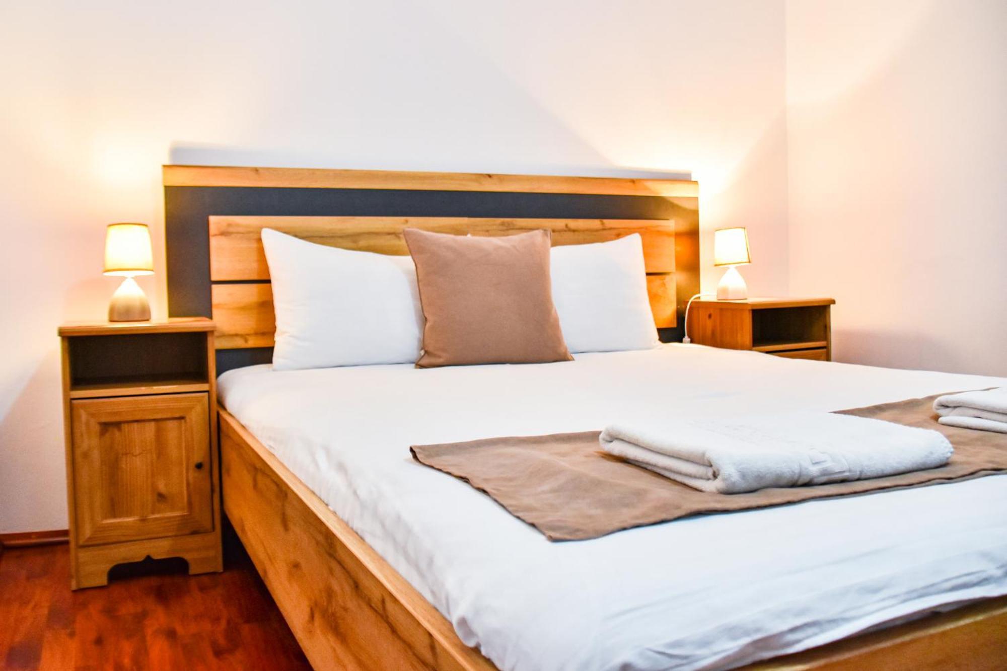 Casa Georgea Villa Sacele Ngoại thất bức ảnh