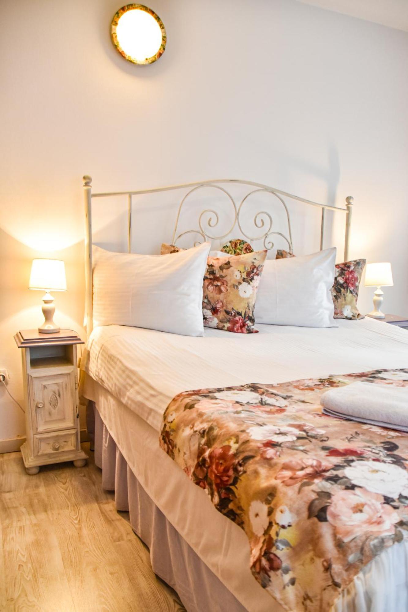 Casa Georgea Villa Sacele Ngoại thất bức ảnh